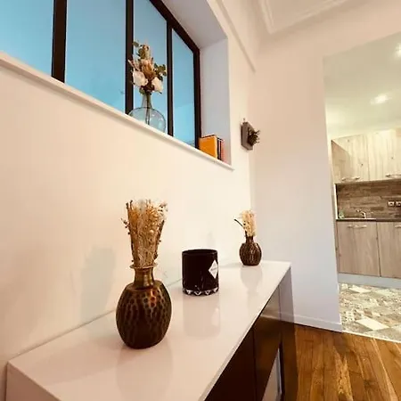 Moderne - Vue Sur Chateau Fort *