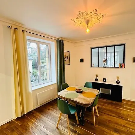 Apartment Moderne - Vue Sur Chateau Fort Sedan